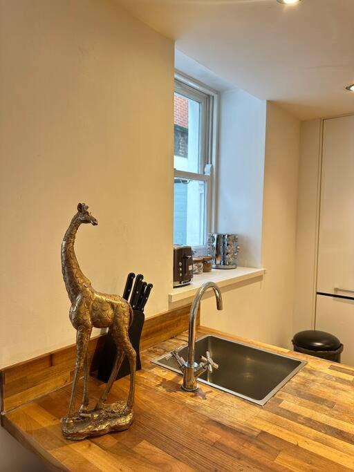 Opulent Oasis In London Apartamento Exterior foto